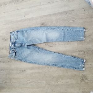 Levi wedgie straight